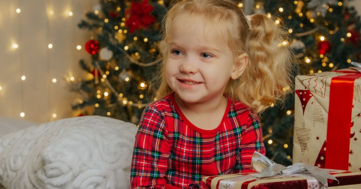 Unforgettable anniversary gift ideas to sweep your girlfriend off her feet