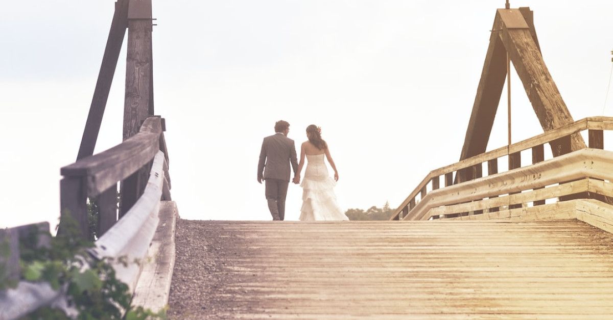 Wedding anniversary wishes and quotes for friends celebrating love