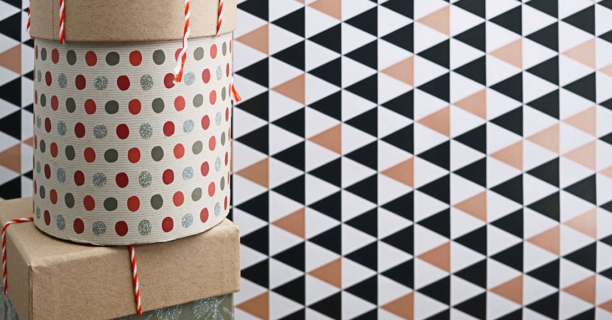 60th Anniversary Gift Ideas: Celebrate Love with Meaningful Tokens