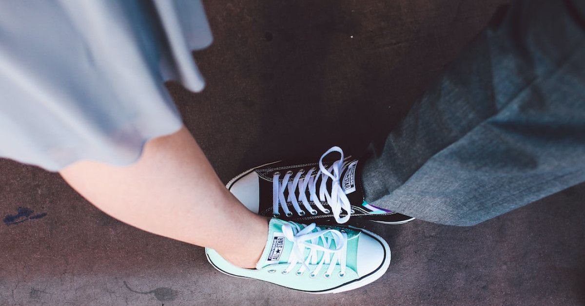 Stunning anniversary cake designs for couples - Celebrate love!