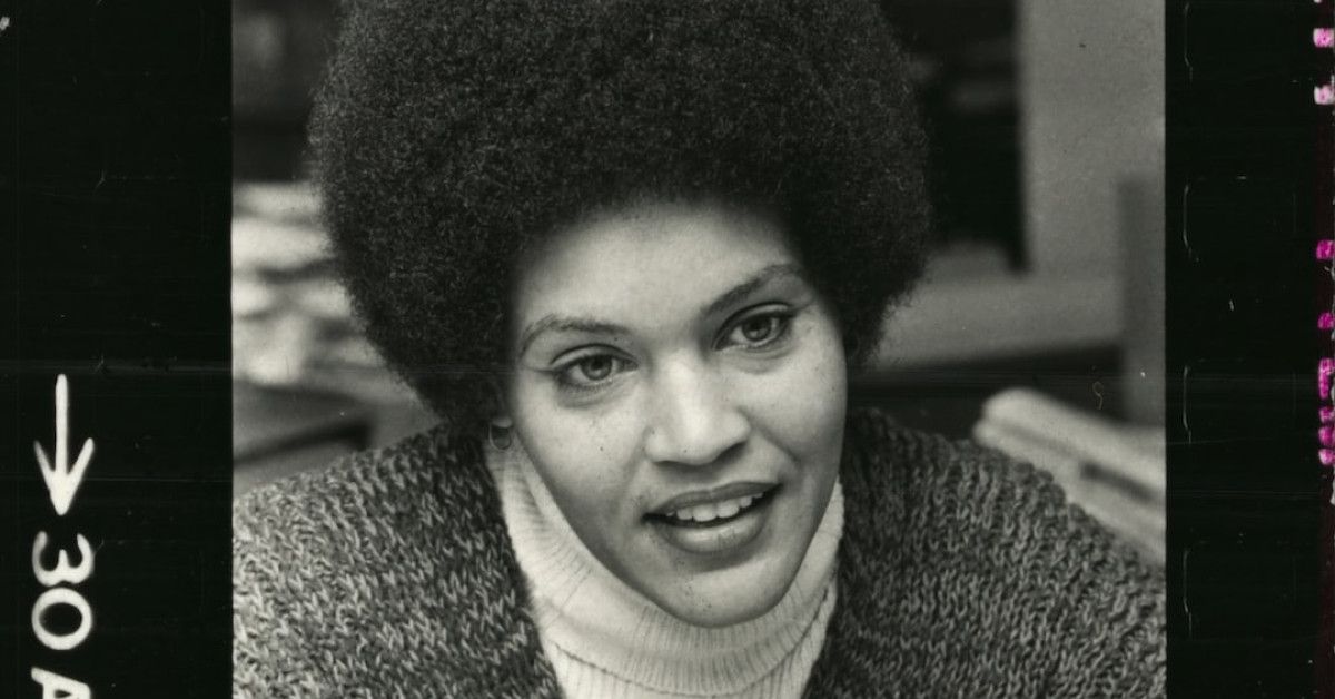 Stunning anniversary rings for women available at Jared's jewelry store.