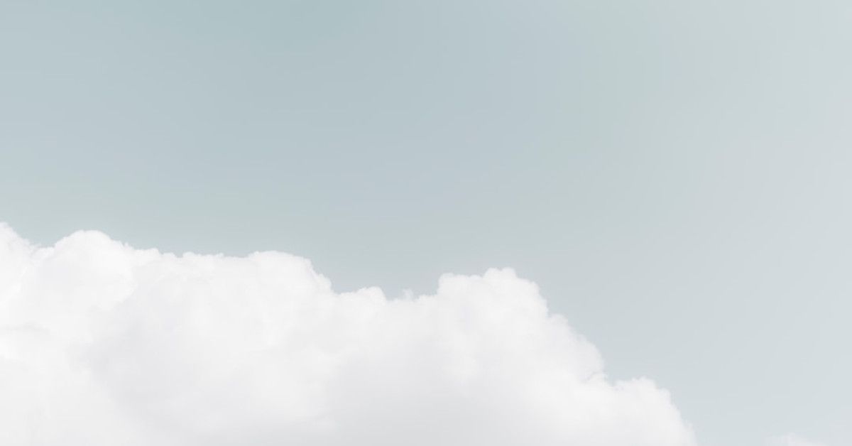 Stunning anniversary rings in yellow and white gold.