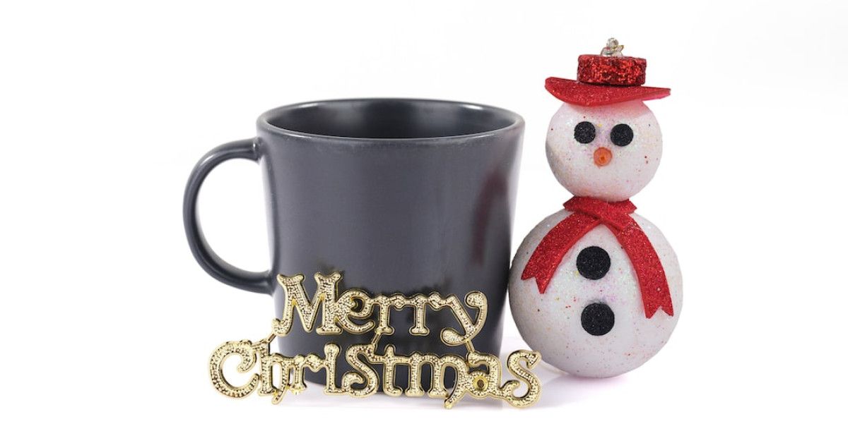 Guide to choosing platinum anniversary bands to celebrate your milestone.